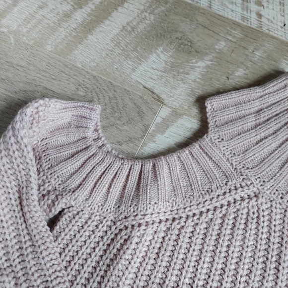 NWT Tea & Cup Cute Cold Shoulder Sweater - Picture 4 of 12